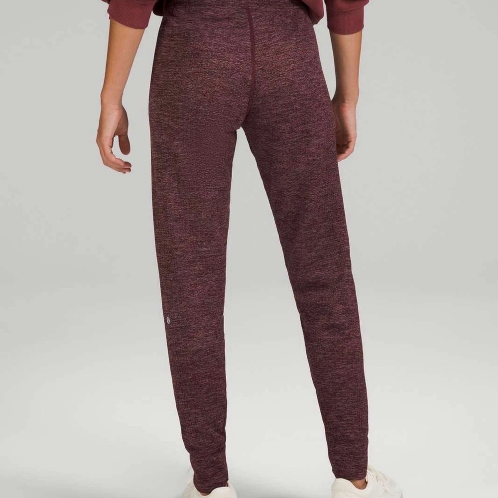 Lululemon engineered warmth jogger - Picture 4 of 8